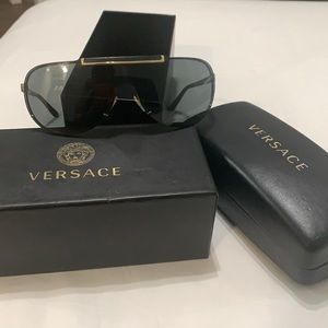 Versace unisex black and gold sunglasses!
